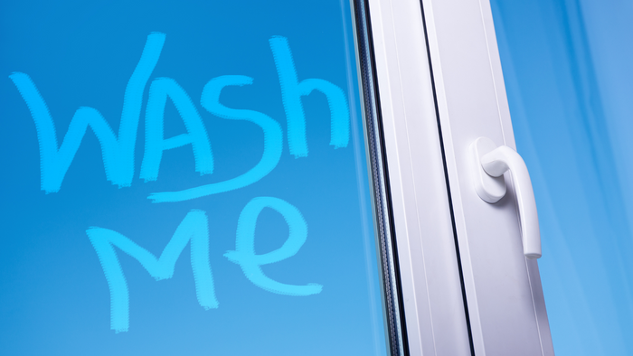 3 Reasons Why Removing Glass Stains Quickly Is Important
